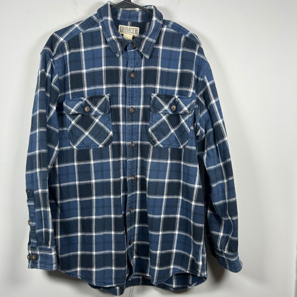Duluth Trading Burley Heavy weight Flannel Shirt Mens Large Blue Plaid 3237-30
